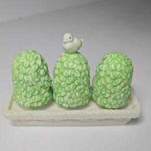  Department 56 Snowbunnies "Shrubs-in-a-Tub Speing